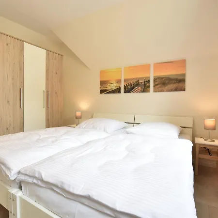 Luxurious Holiday By The Sea In Ferienhaus *